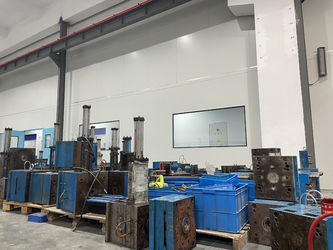 Trung Quốc NINGBO XINYAN PACKAGING CO.,LTD
