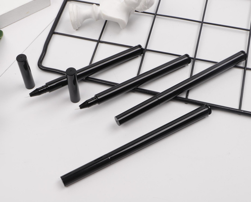 Phong cách phổ biến Đầu tròn Đầu bút kẻ mắt lỏng Kích thước đầu bút 1.5mm 1.8mm Dụng cụ làm mỹ phẩm